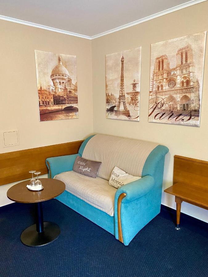 Zamecky Hotel Zlaty Orel Hranice  Eksteriør billede