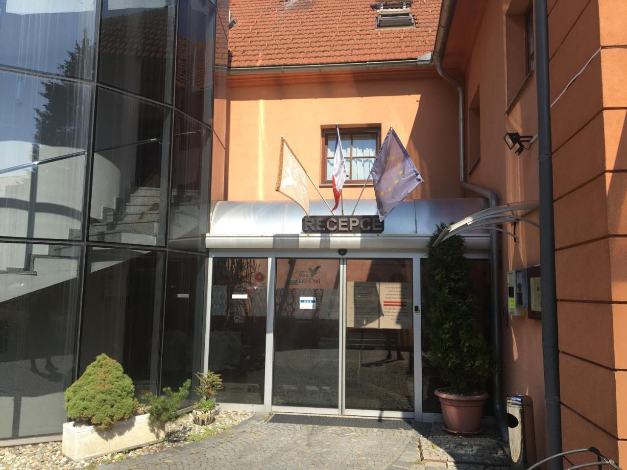 Zamecky Hotel Zlaty Orel Hranice  Eksteriør billede