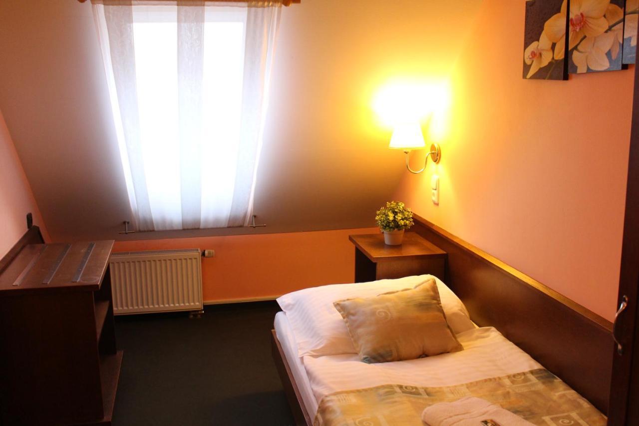 Zamecky Hotel Zlaty Orel Hranice  Eksteriør billede