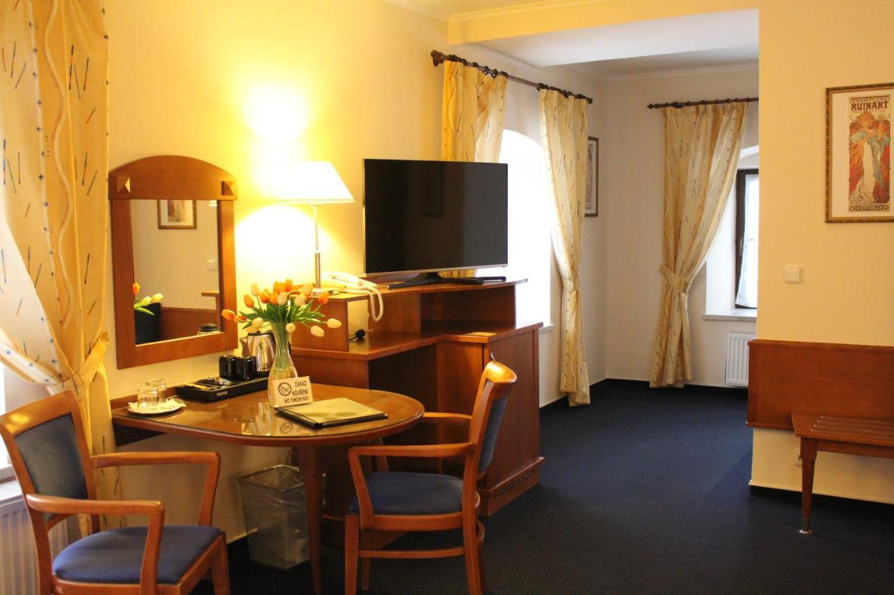Zamecky Hotel Zlaty Orel Hranice  Eksteriør billede